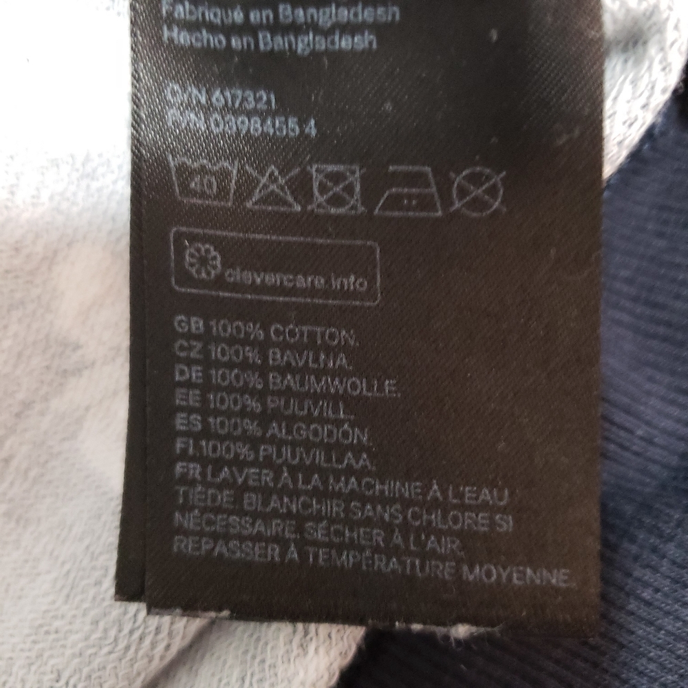 H&M Divided Cotton Navy Floral Crewneck - Picture 8 of 13